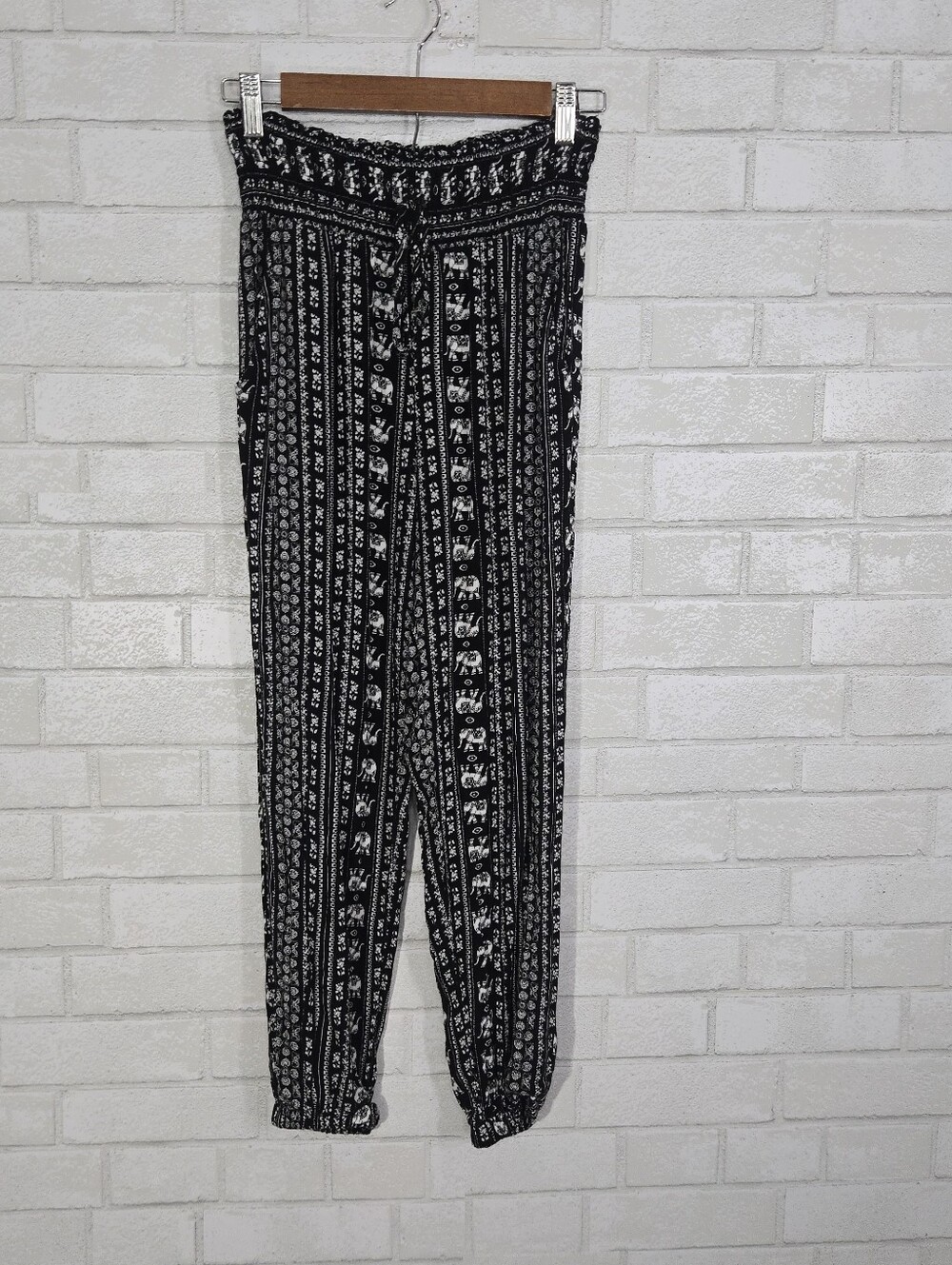 Kingston gray printed‎ elephant bottoms